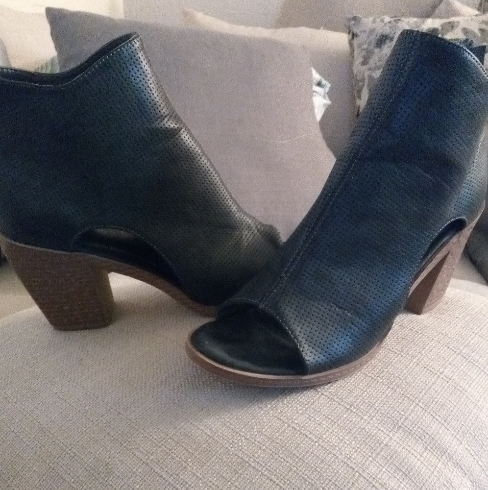 Women's Fashion open toed booties